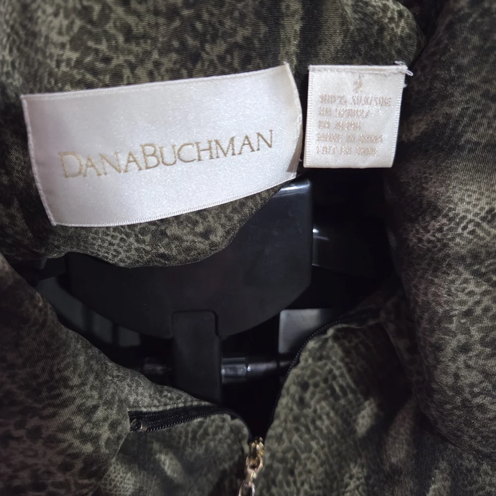 Vintage Dana Buchman 100% Silk Animal Print Zip Blouse – Size 2 - Picture 4 of 7